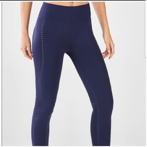 High Waisted Seamless Fabletics Navy Capri